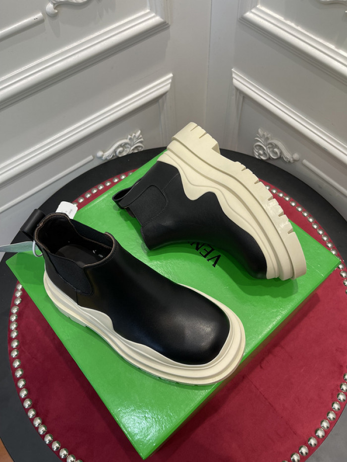 BV boots 033