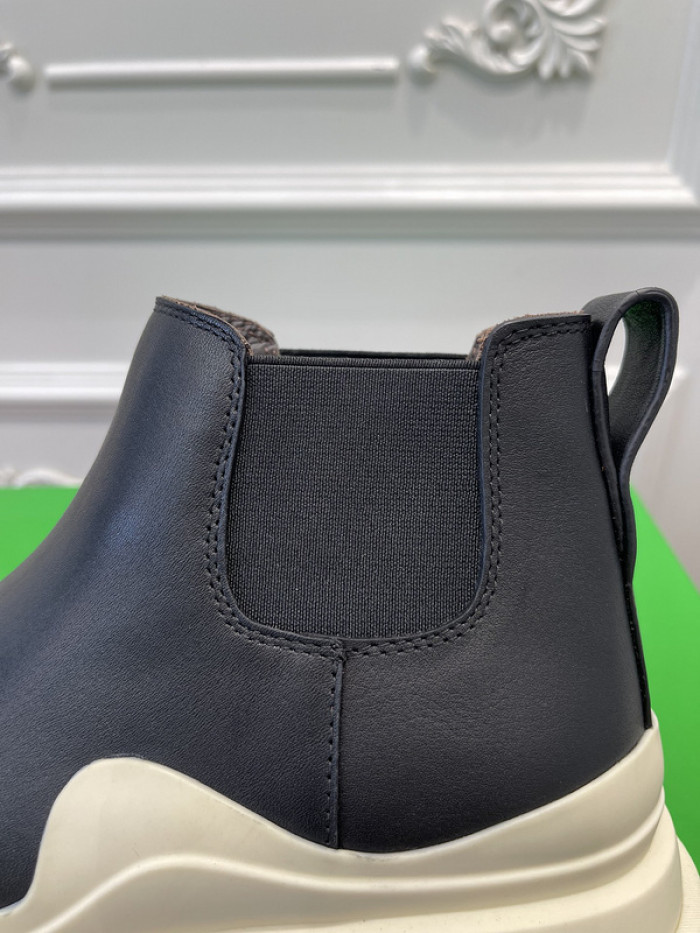 BV boots 033
