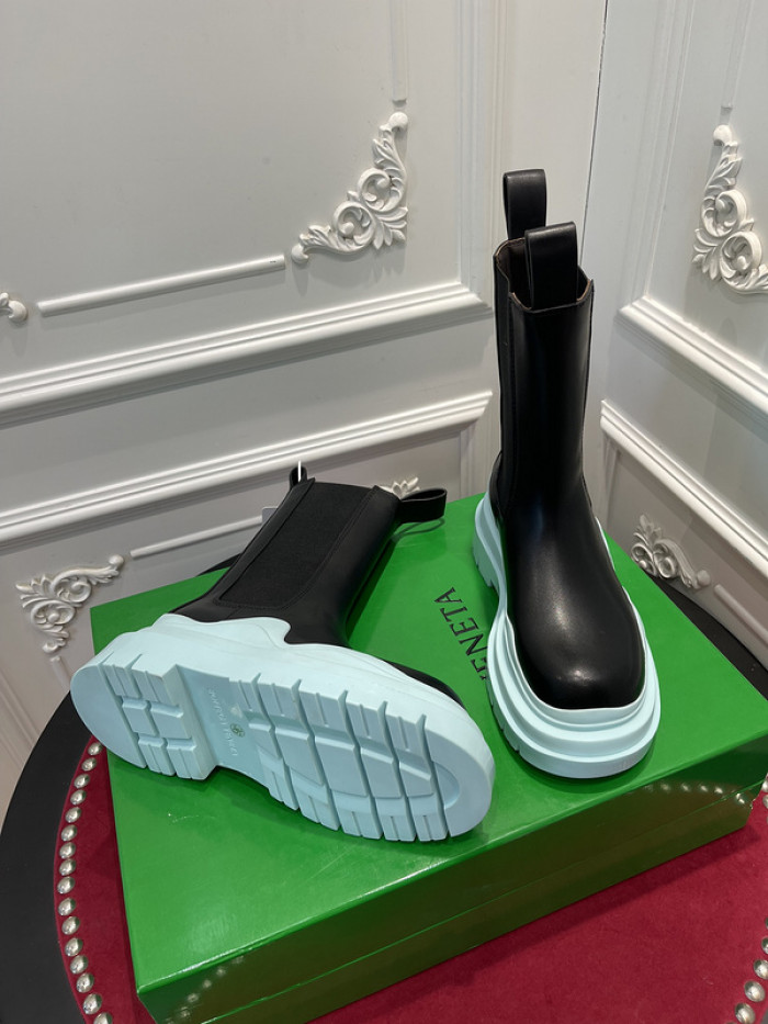 BV boots 023