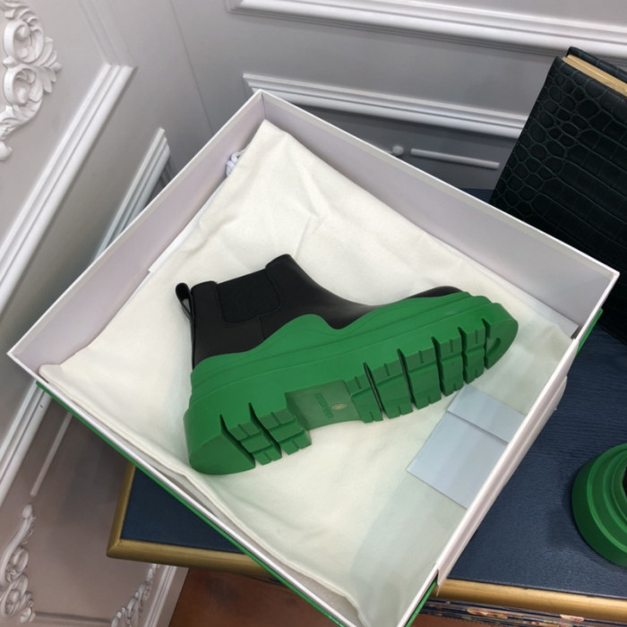 BV boots 029