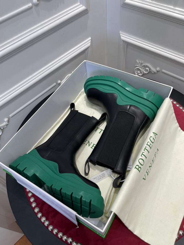 BV boots 027