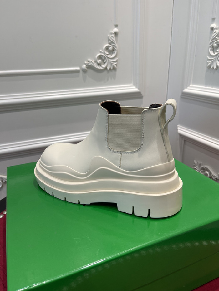 BV boots 005
