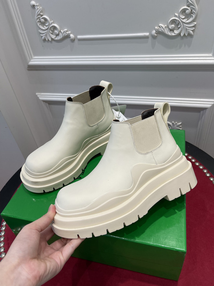 BV boots 005