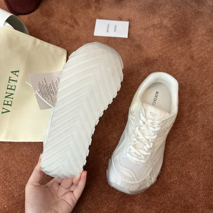 BV sneaker