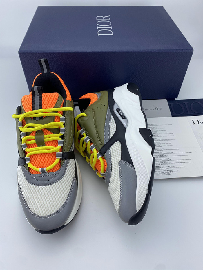 D10R SNEAKER