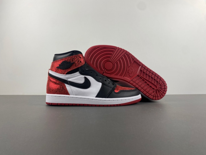 Air Jordan 1 High OG Varsity Red (Women