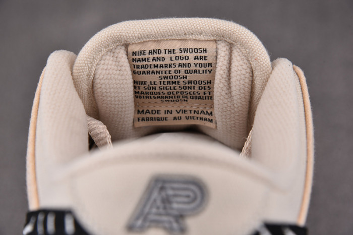 Albino & Preto x NIKE Dunk SB Low Pro QS “Pearl White” FD2627-300