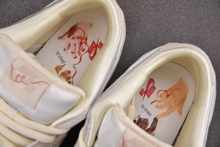 Nike SB Dunk Low Valentine