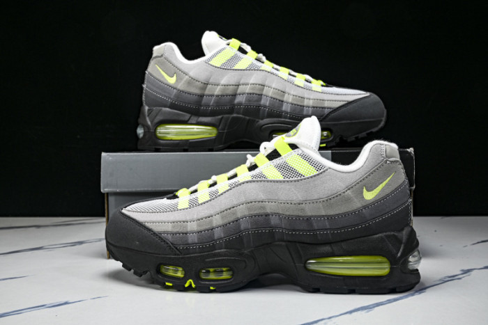 Nike Air Max 95 OG Big Bubble Neon (2025) HM4740-001