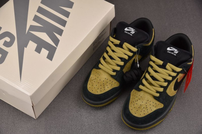 Nike SB Dunk Low Supr1m1 94 Camper Green HQ8487-300