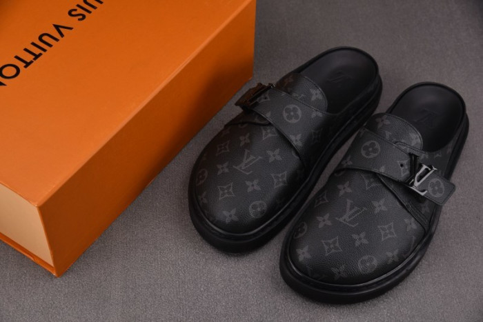 L0VT SANDAL