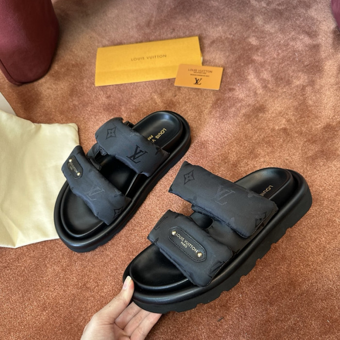 L0VT SANDAL